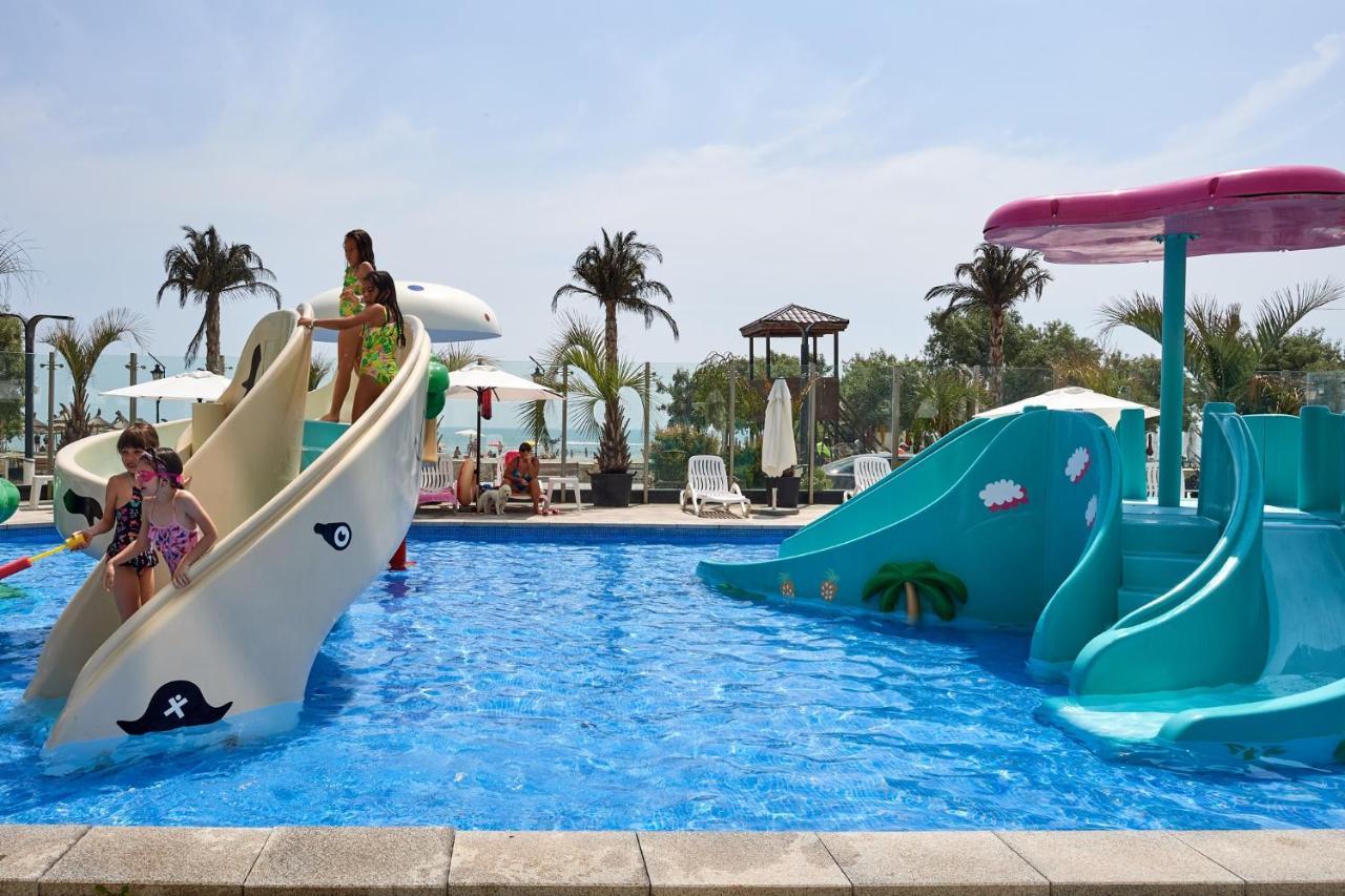 Sara Blu Apartment Spa And Pool Beach Resort Mamaia Eksteriør bilde